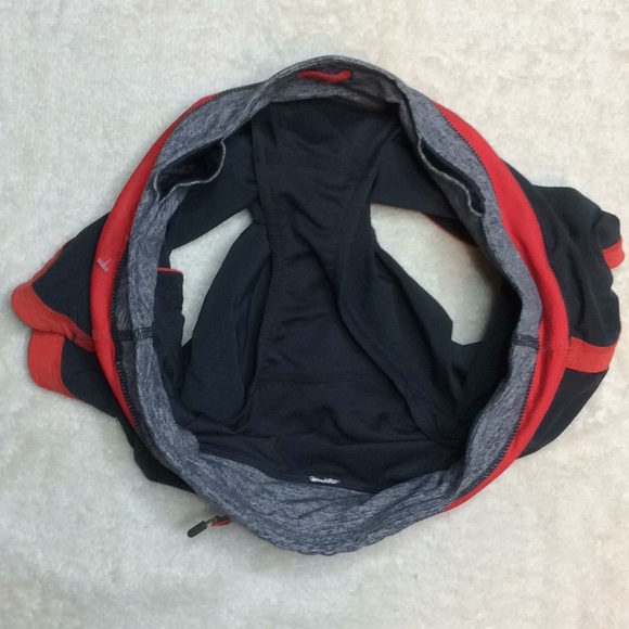 Lululemon Groovy Run Shorts Coal / Red stripe 4 - Picture 5 of 6